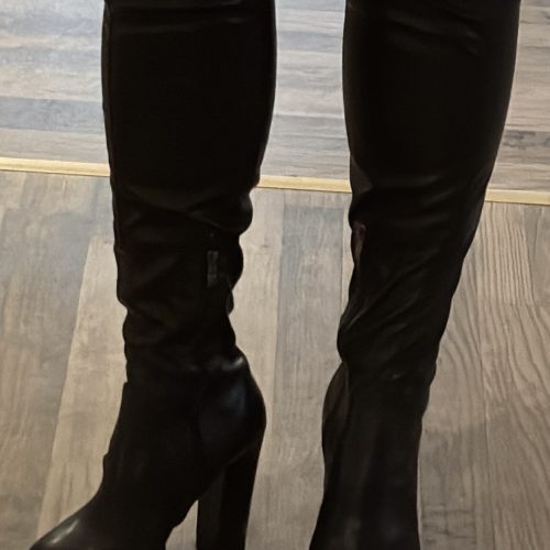 7A9B47CA-5B26-4860-B59B-A7744E5EADDC