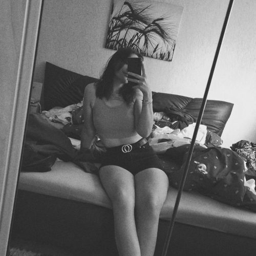 Snapchat-108836070