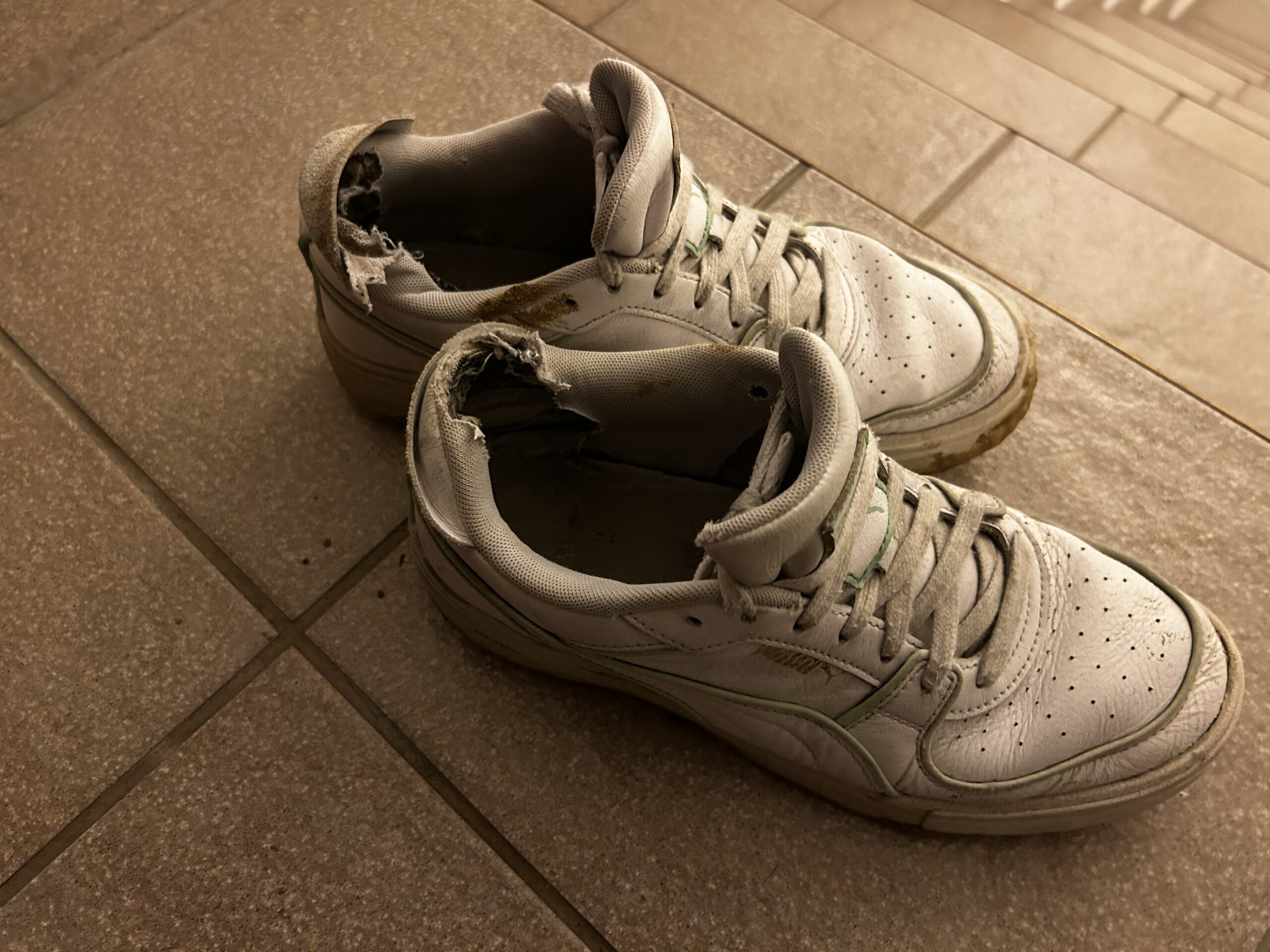 Puma Schuhe leider schon etwas kaputt :(