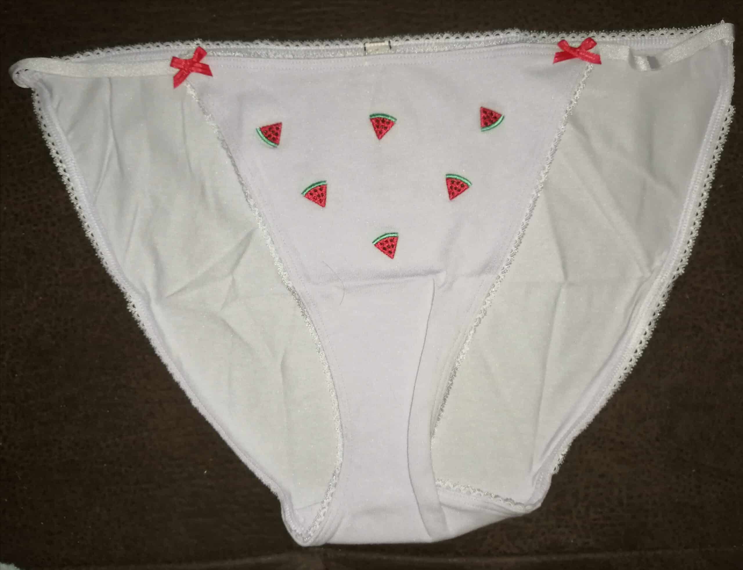 Juicy Melon v. V*CTORI4'S SECR3T XL