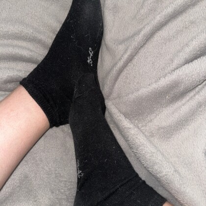 Verkauft werden getragene Socken und Fussbilder!