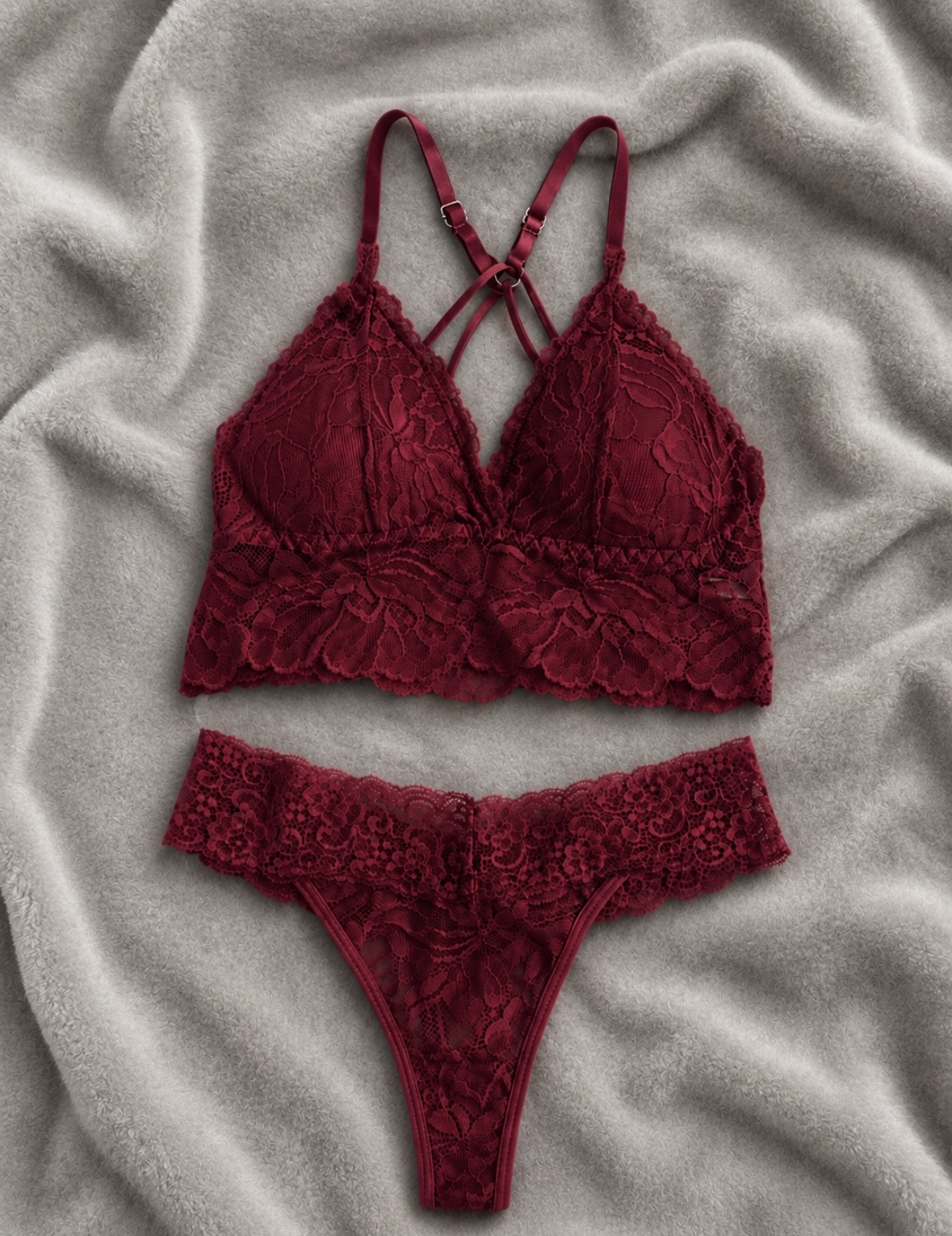 Rotes Spitzen-Set - Extras kostenlos