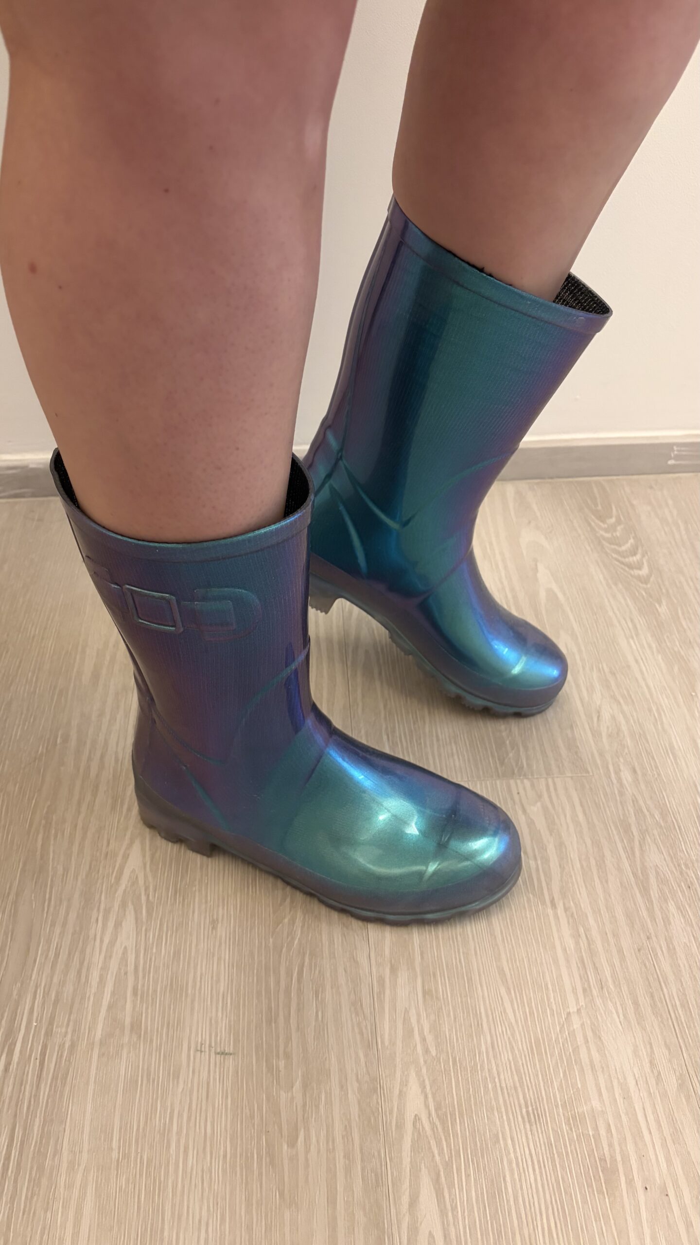 Feuchte Gummistiefel 🤩