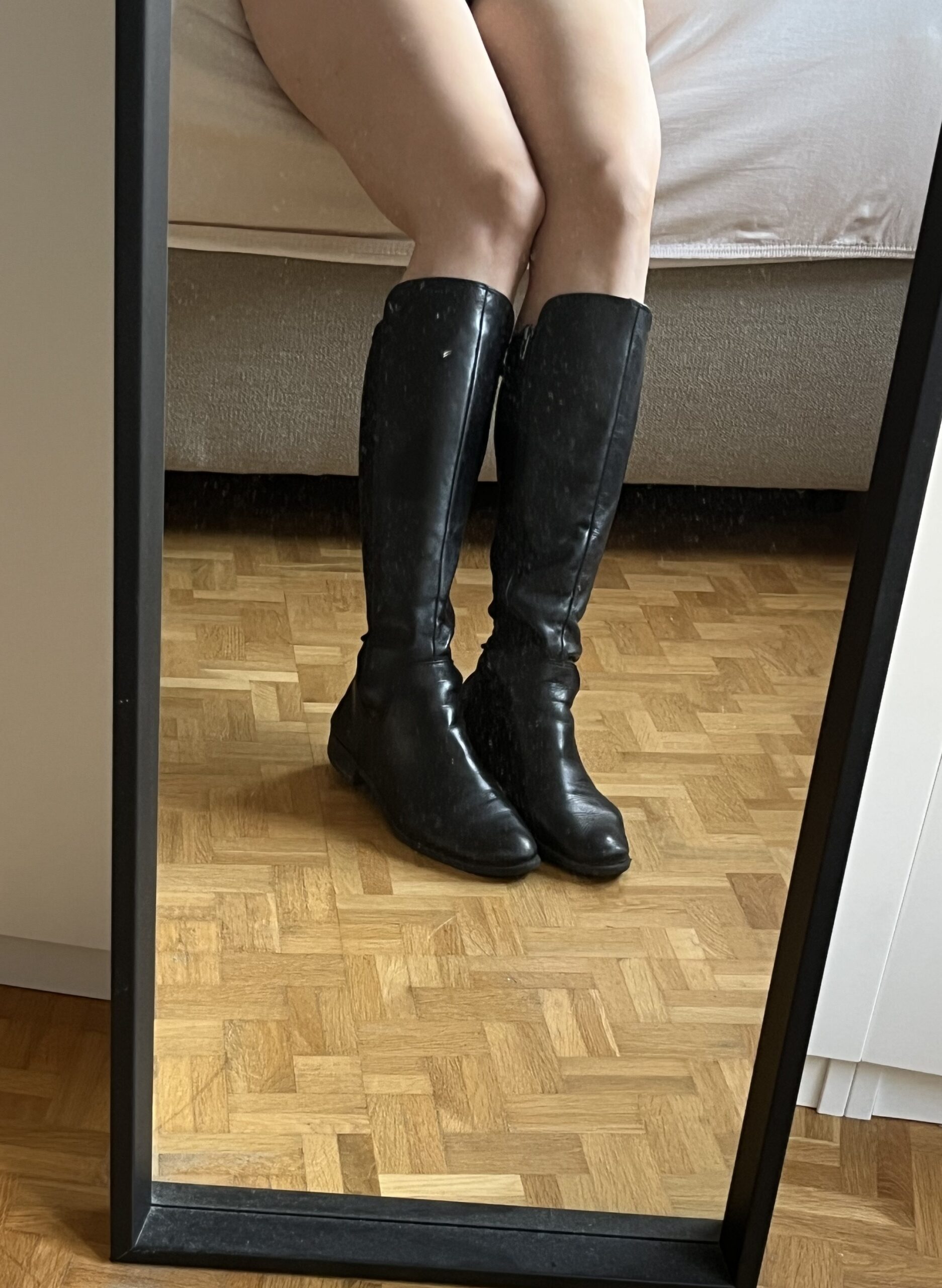 Sexy schwarze Reiterstiefel
