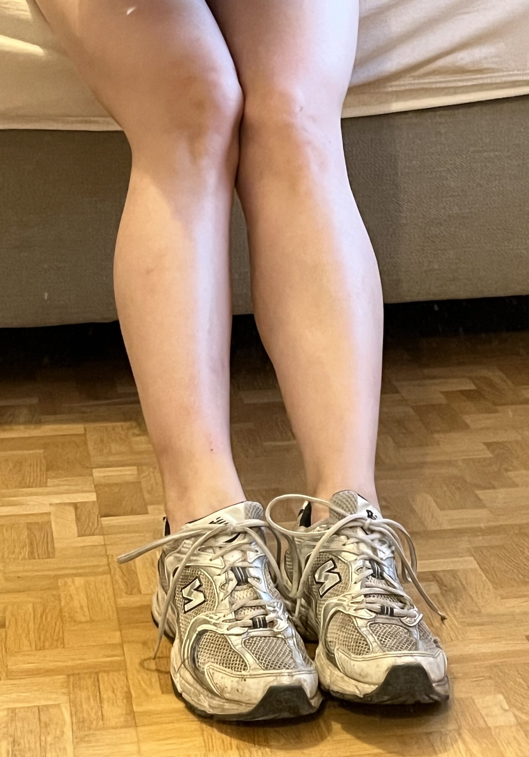 Abgetragene Sportschuhe