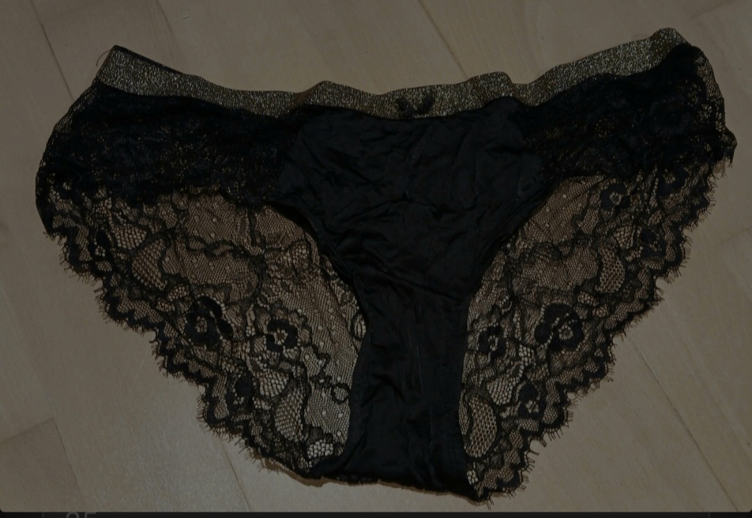 Schwarzes Höschen 💥🔥