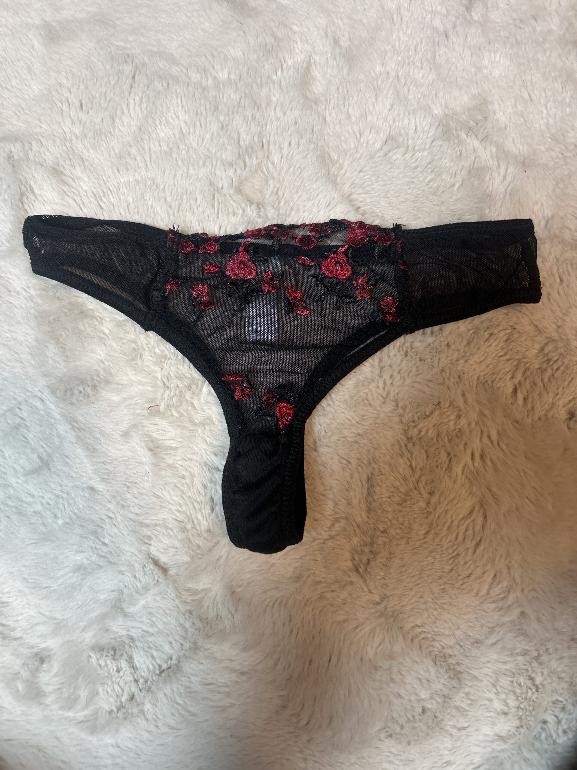 Sexy durchsichtige Unterwäsche